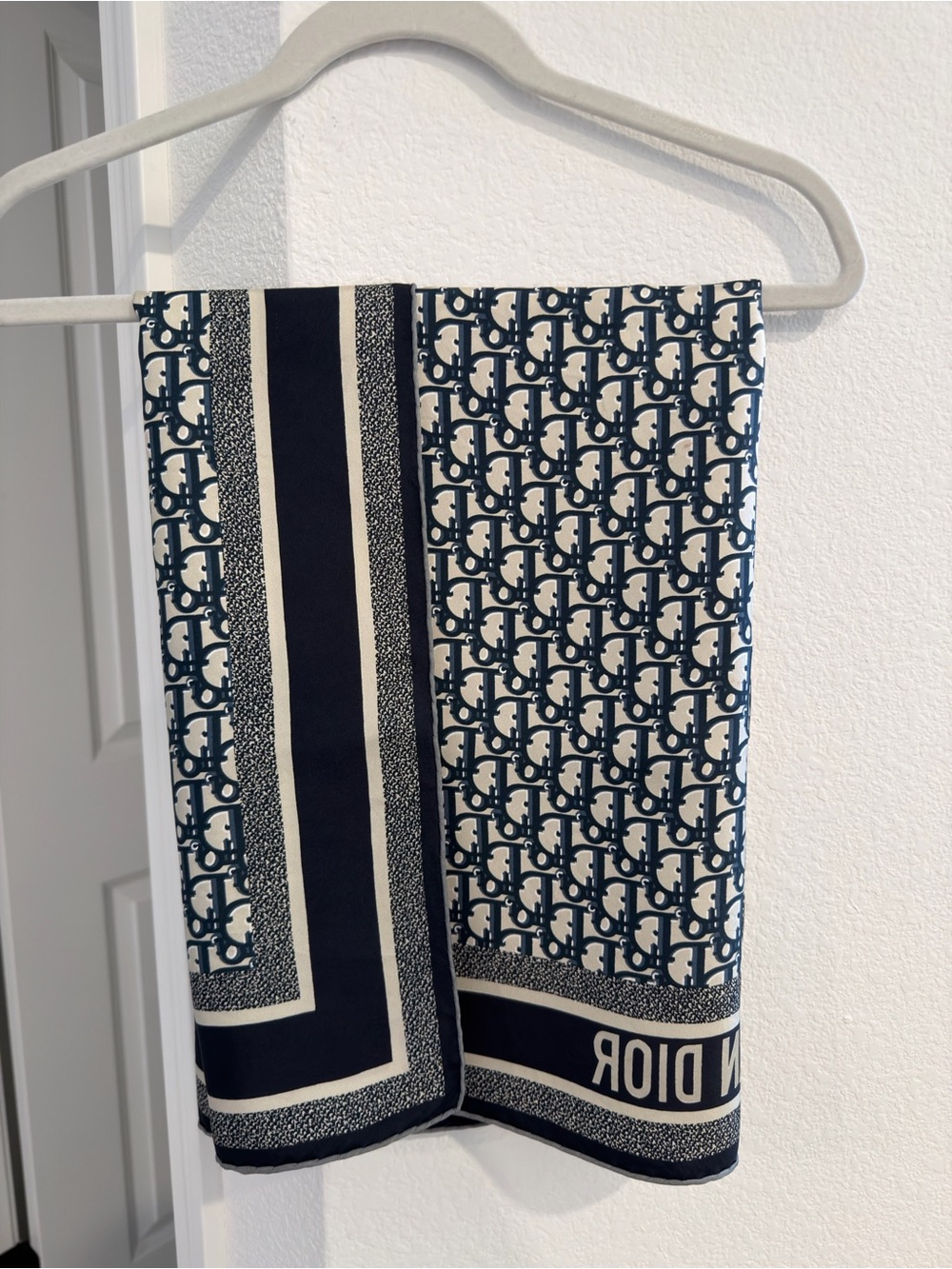 Dior Oblique Diortwin 90 Square Scarf - Picture 3 of 4